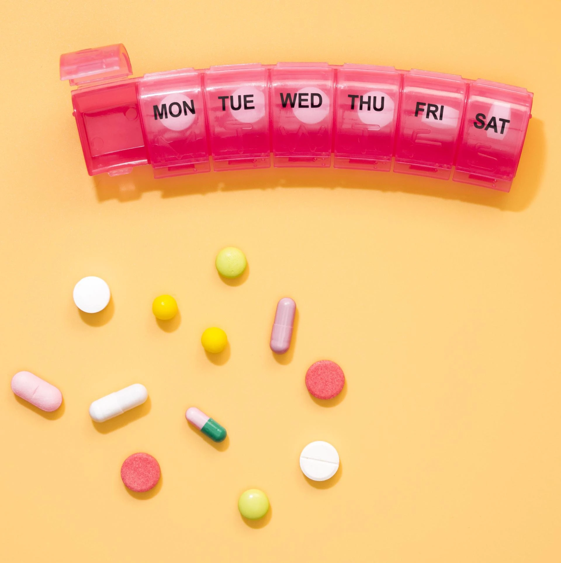 Improve Safety and Compliance with a Weekly Schedule Organizer and Digital Pill Tracker