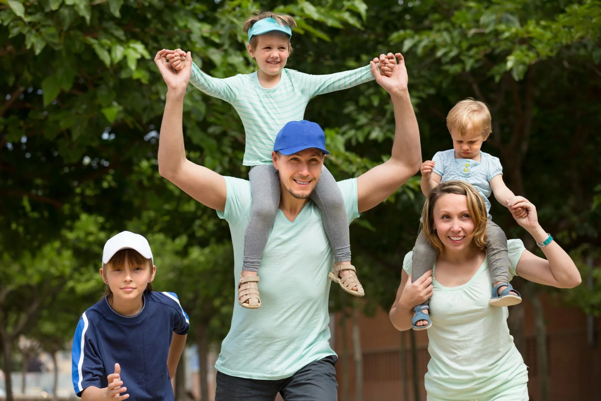Family Spine Health 101: Everyday Habits to Keep Kids, Parents, and Grandparents Moving