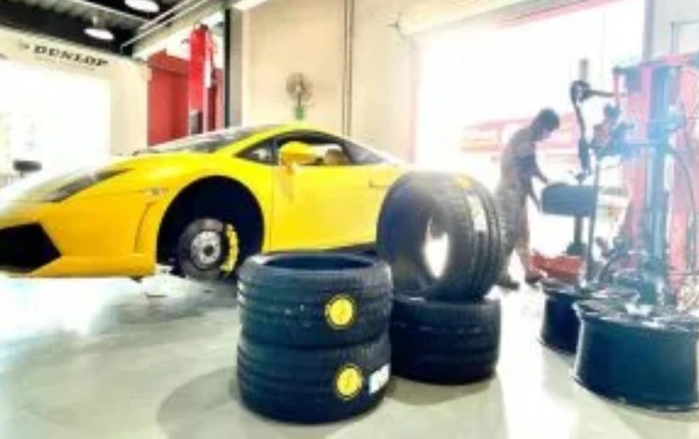 Top Signs It’s Time to Visit a Tyre Shop in Dubai for a Replacement