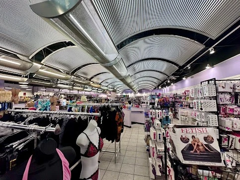Navigating the Modern Retail Experience at XTC Supercenter