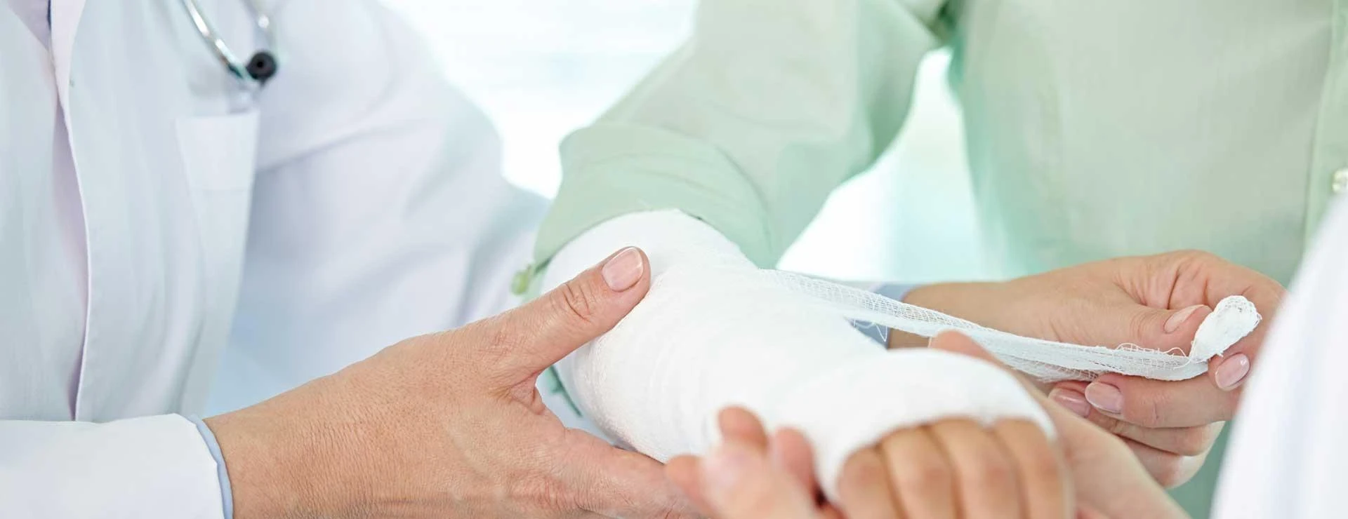 Bone Fractures: Understanding the Injury and the Path to Recovery by Fracture Specialist Delhi