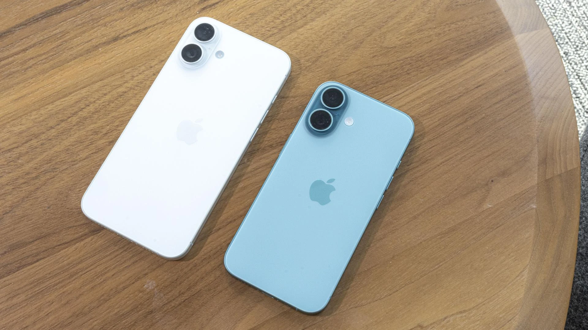 Comparing the Best Refurbished Flagships for Longevity in 2026