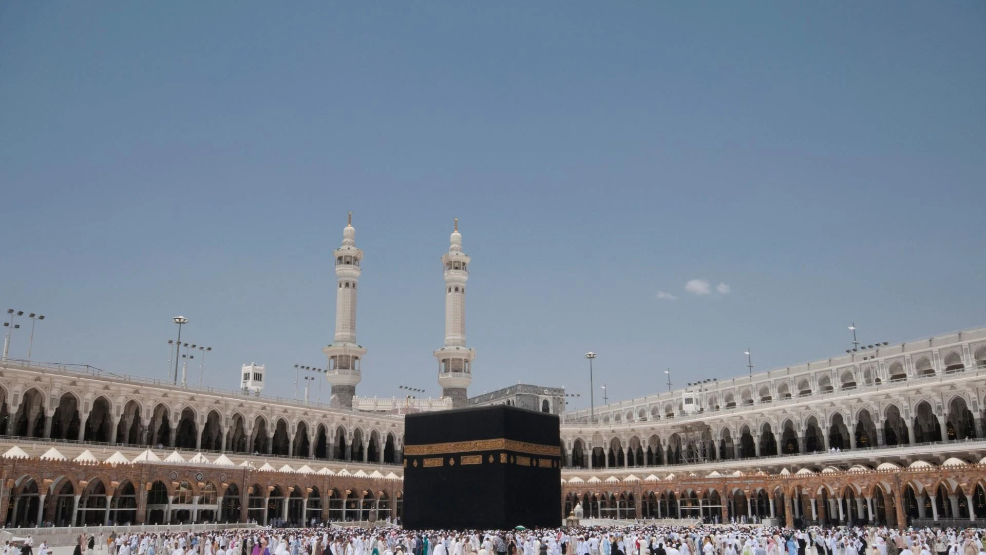 Experience the Holy Journey for Less: A Guide to Budget Umrah
