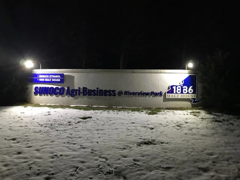 Smart Signage for Coastal & Island Areas: Solar Lighting Kit Solutions