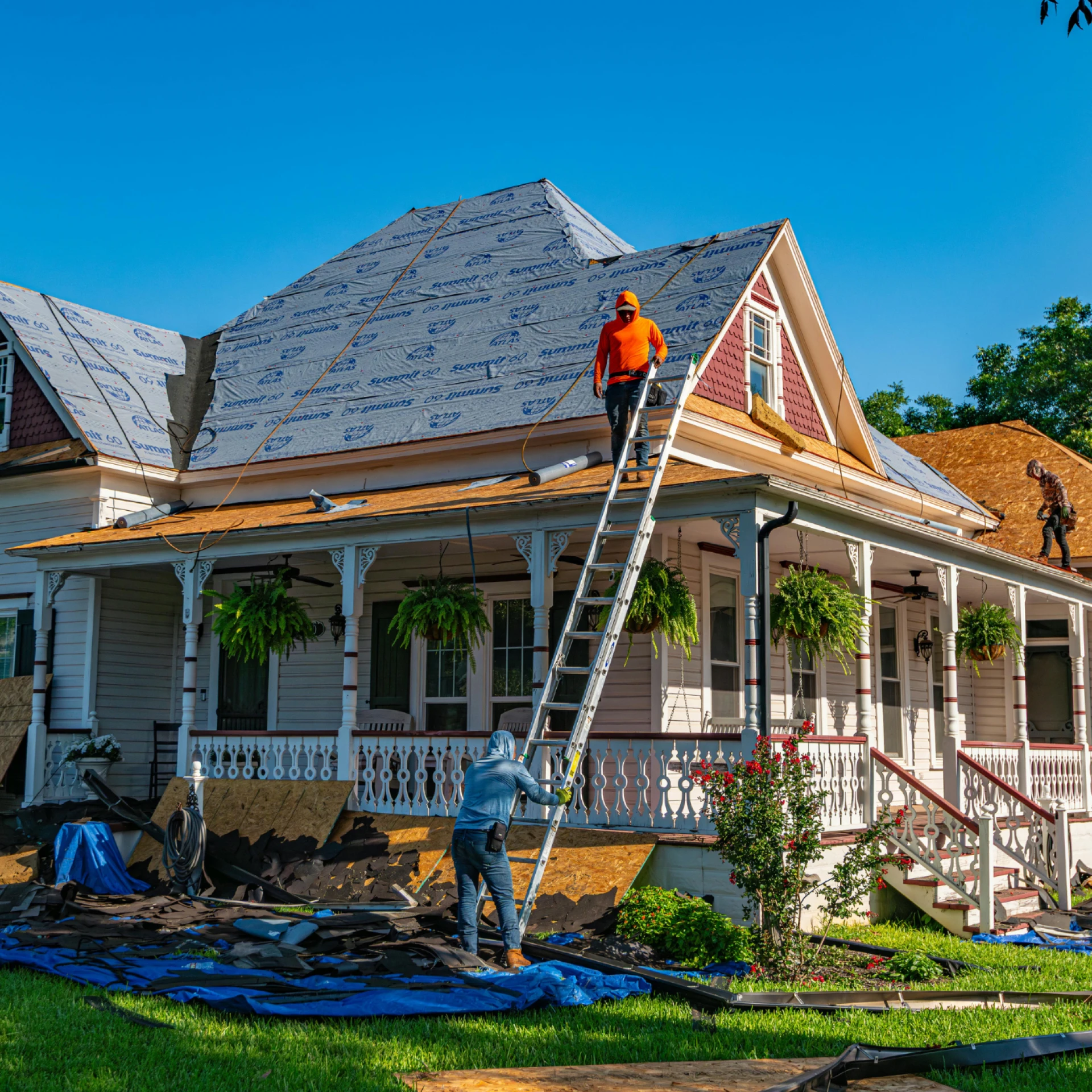 Reliable Roof Replacement for Homes & Businesses