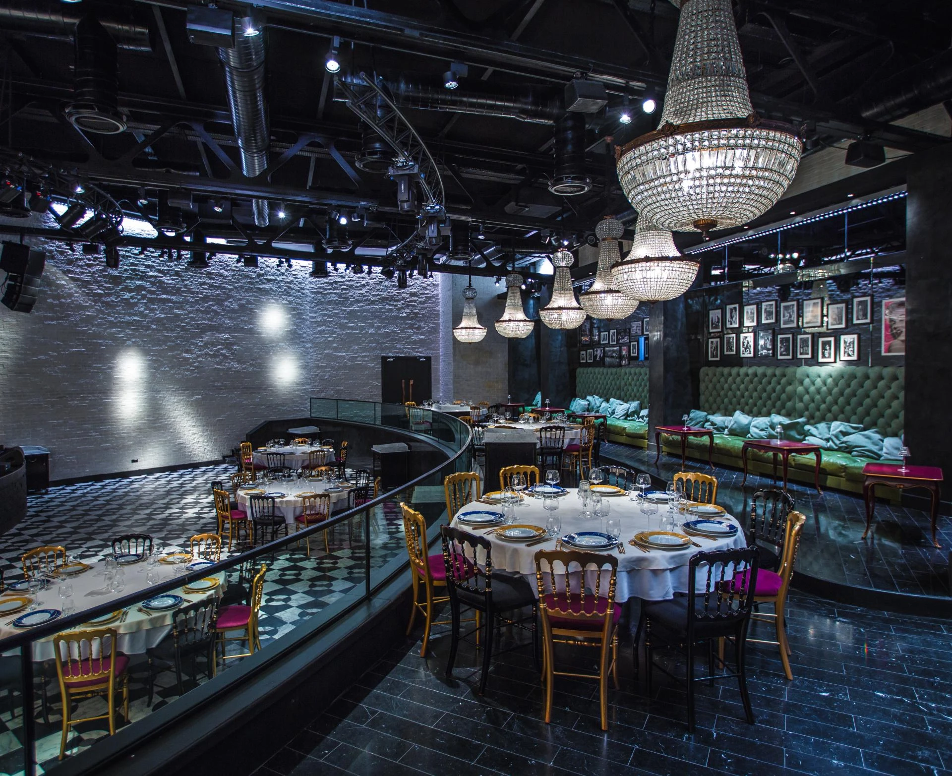 Luxury Restaurant Decoration Ideas in Dubai