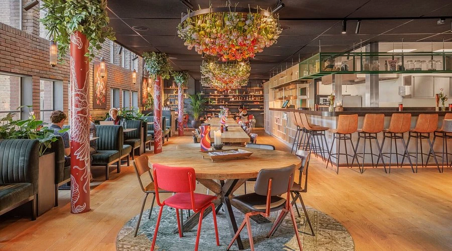 Overnachten in Amsterdam met Stijl – Bunk Hotel Amsterdam: Dé Trendy Stay van 2026