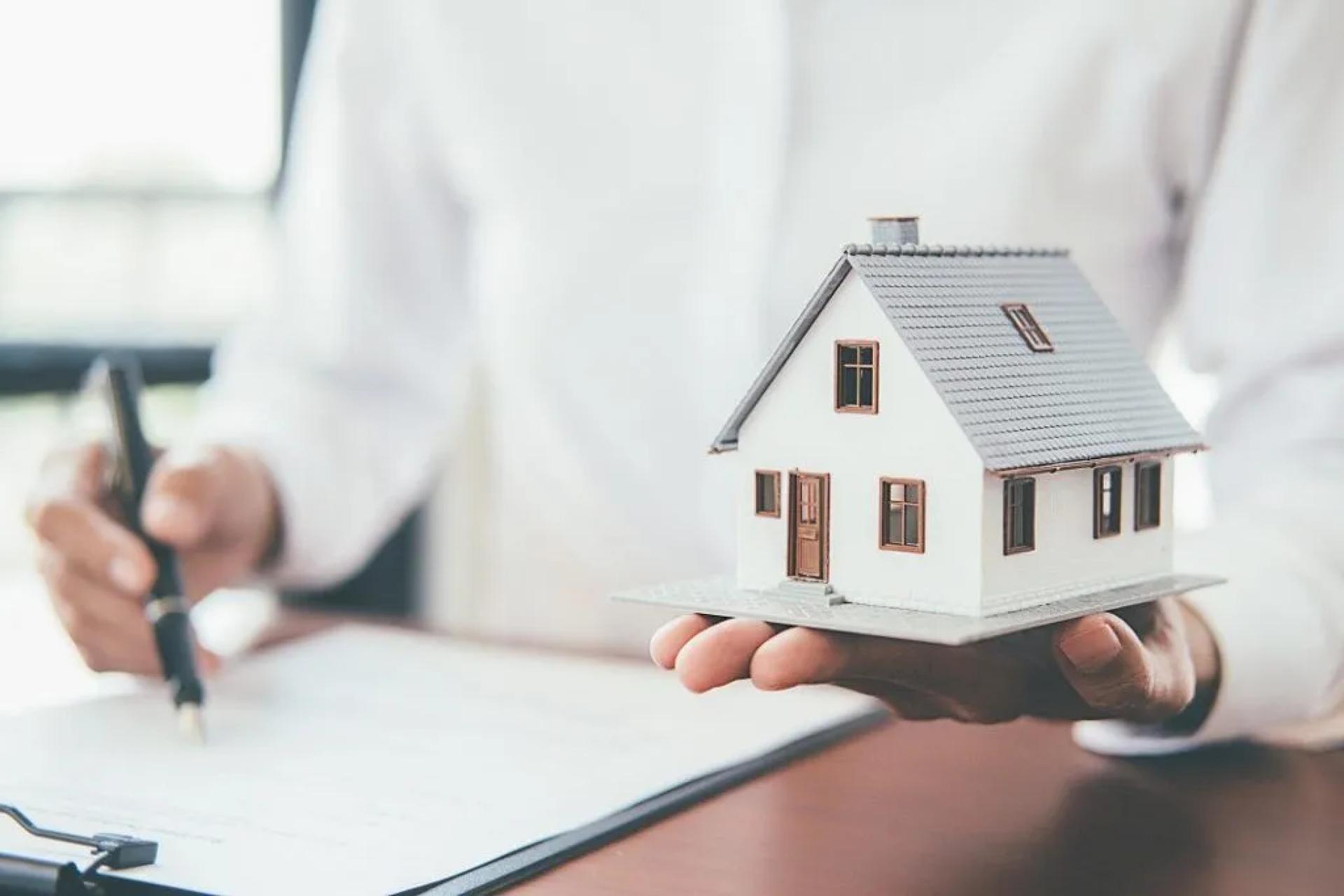 Understanding the Role of a Mortgage Broker in Houston: What Homebuyers Should Know