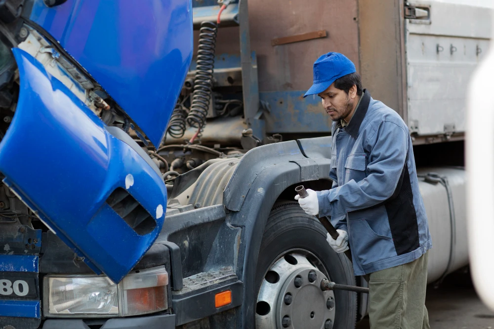 Why Every Trucking Company Needs Fast and Reliable Repair Support to Stay on Road