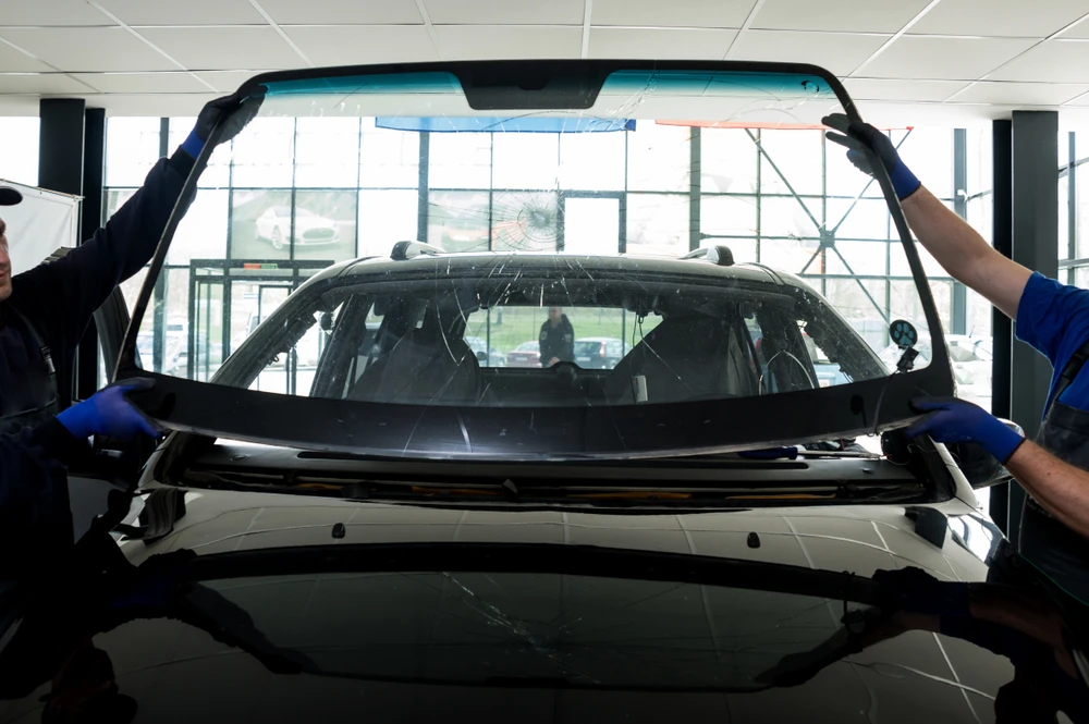 Why Timely Car Glass Replacement Matters for New Jersey Drivers