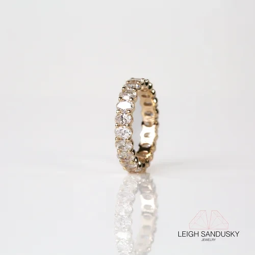 The Enduring Beauty of Oval Diamond Rings: A Modern Classic