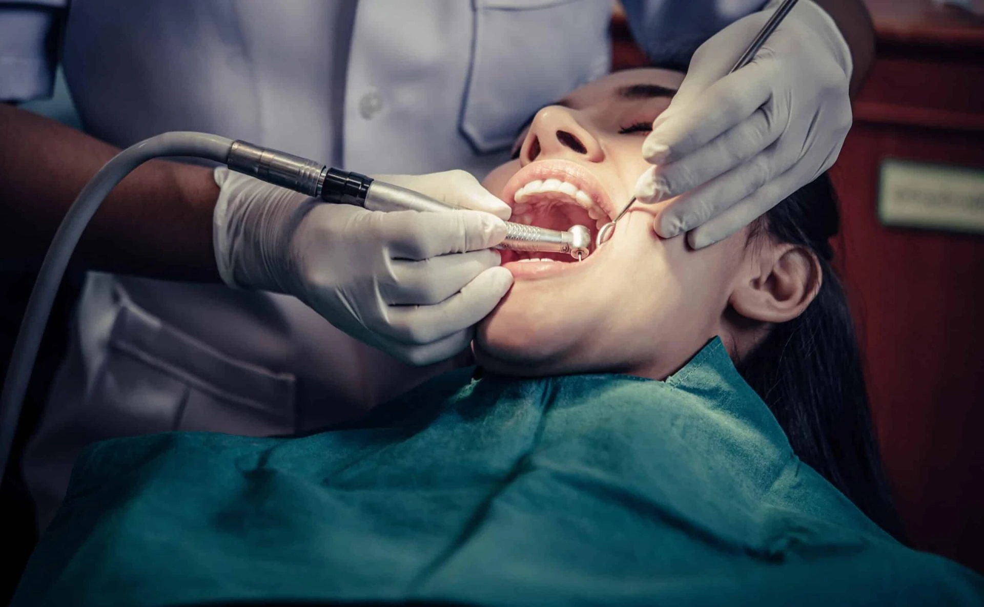 Gentle Dental Extractions & Trusted Dentistry Near Santa Fe TX – Your Comfort Comes First!