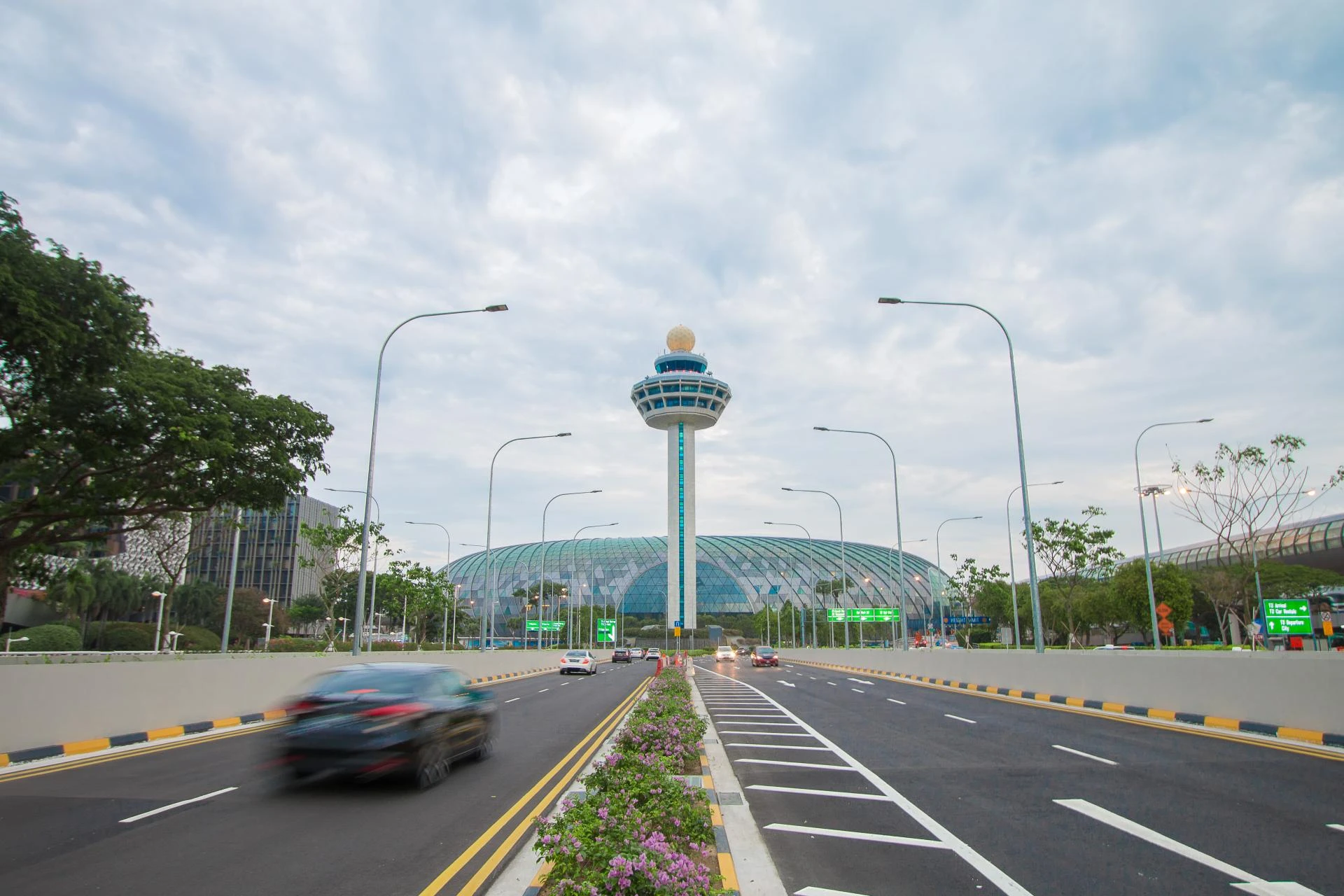 Best Transport Options for Changi Airport Group Arrivals