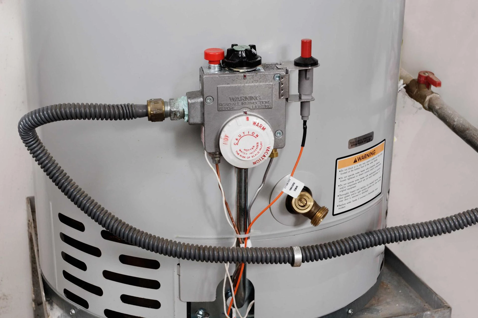 Plumbing Services: Keeping Homes and Businesses Flowing Smoothly 