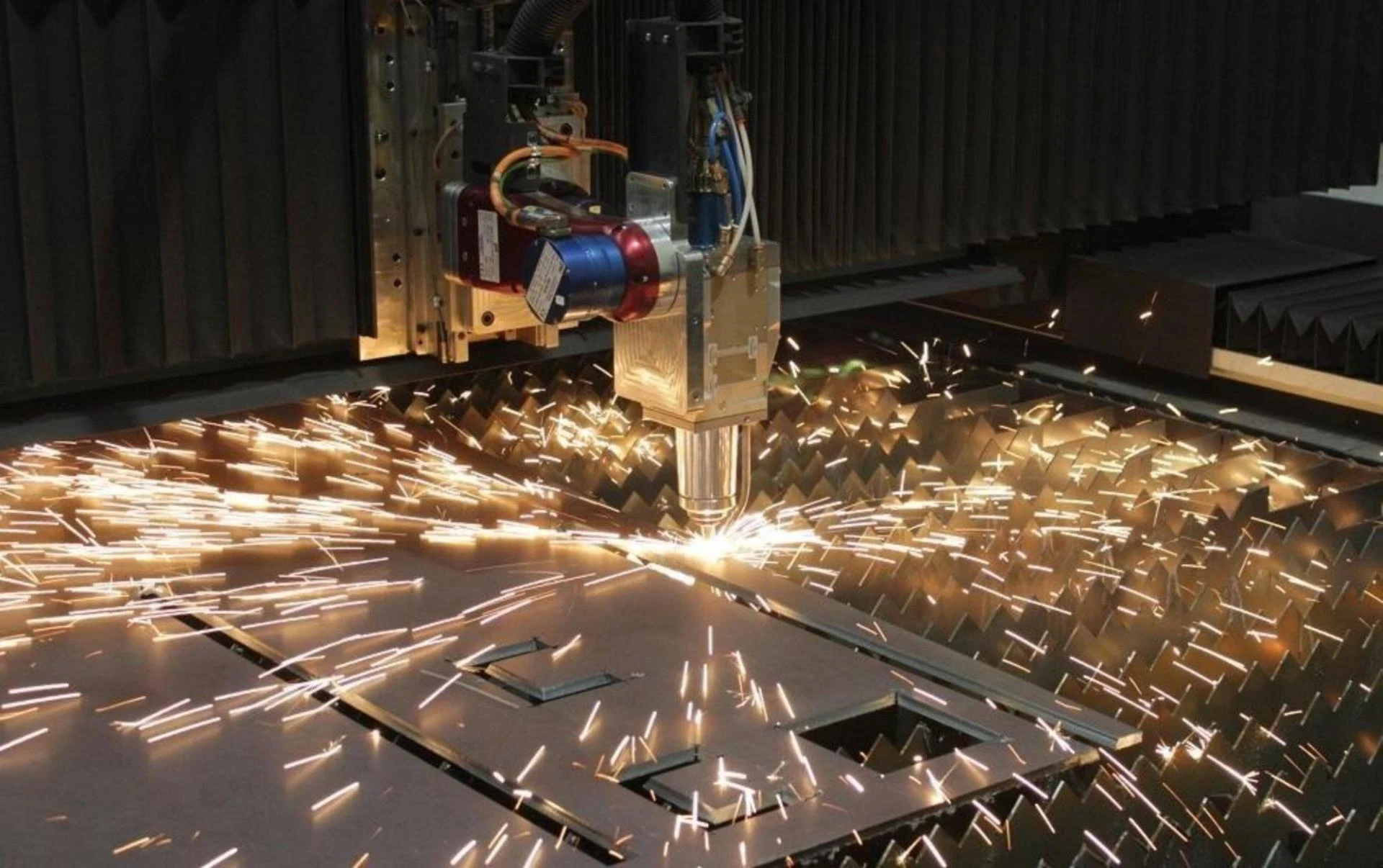 The Growing Demand for Sheet Metal Fabricators in Bangalore – Zeometrix Leads the Way