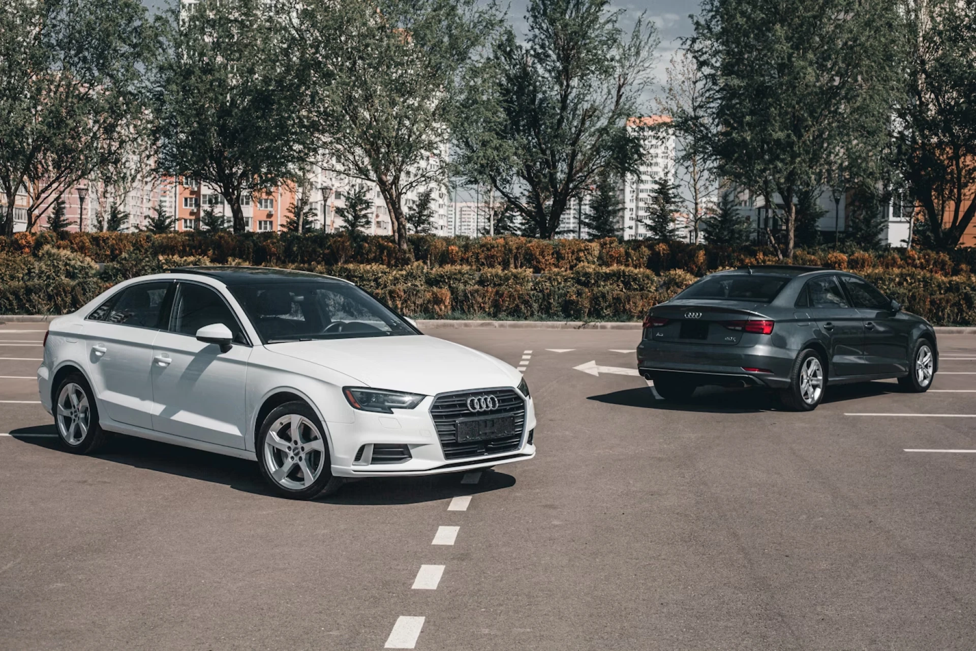 How Window Tint Helps Reduce Dashboard Glare