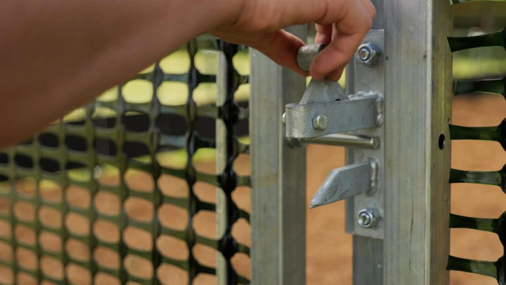 Top Practices for Poultry Farming in the UK: Shelter, Ventilation, and Space