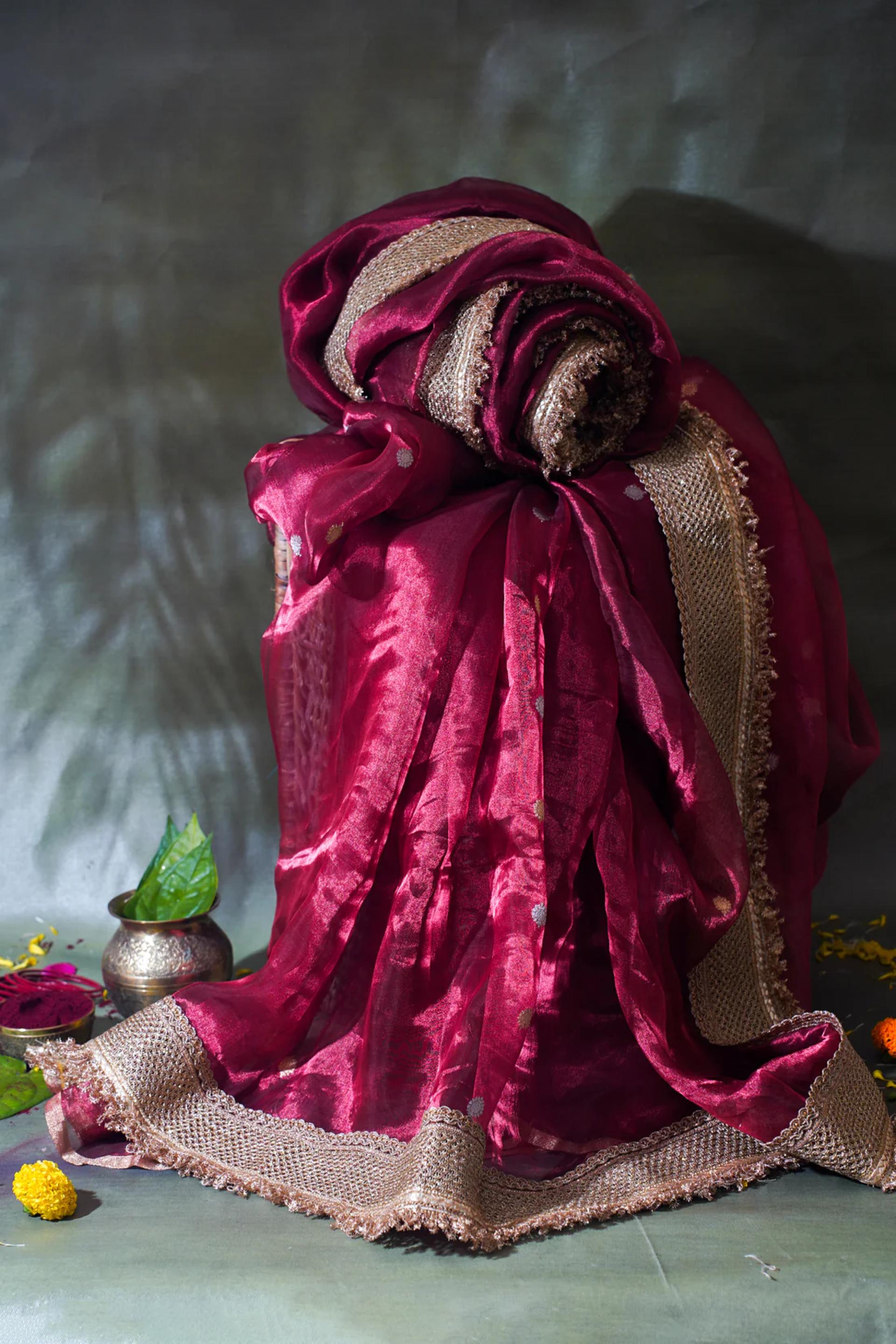 From Banaras Looms to Luxury: The Story of Handloom Silk Sarees