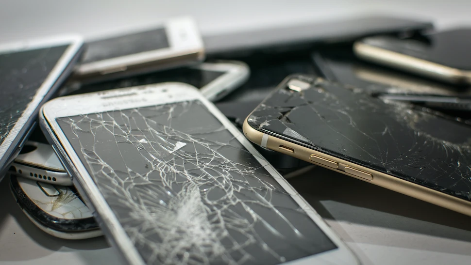 How to Sell Old Broken Phones for the Best Price