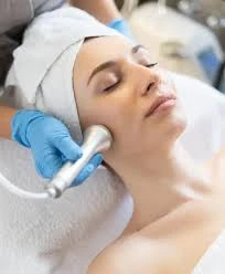  Is HydraFacial better than Botox? 