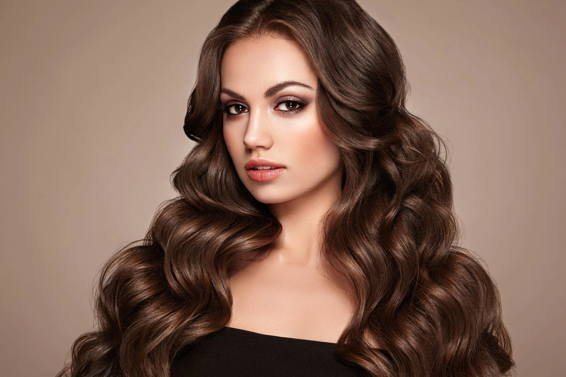 :create an article on this titles keep this keyword in the articel " Best Haircuts for Women Over 50 " in 600 words, give me subtitle and final though