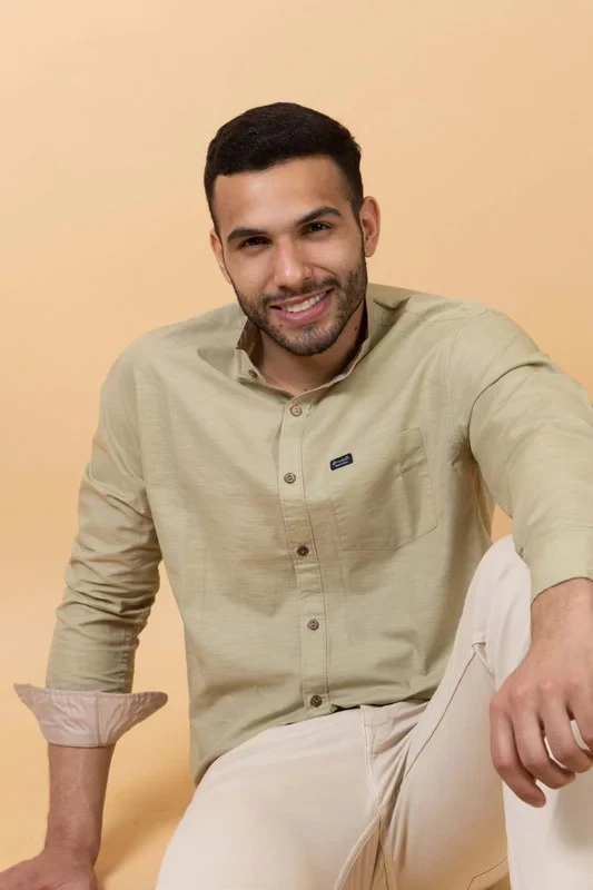 Men’s Clothing for Summer: Linen Shirts & Beachwear Trends
