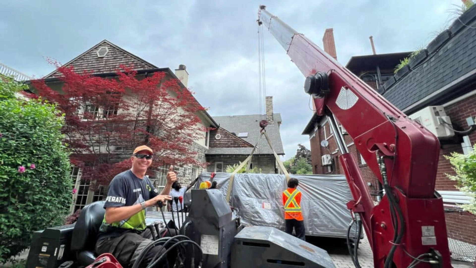 Mobile Crane Rental in Toronto: A Simple Guide for Big Lifts