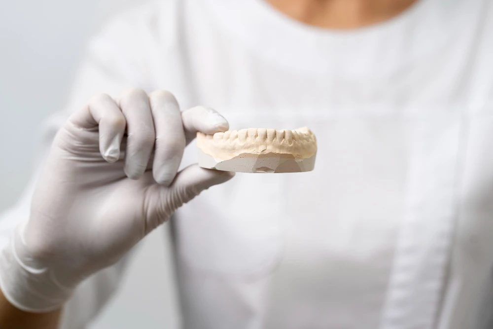Choosing the Right Material for Long-Lasting Dental Prosthetics
