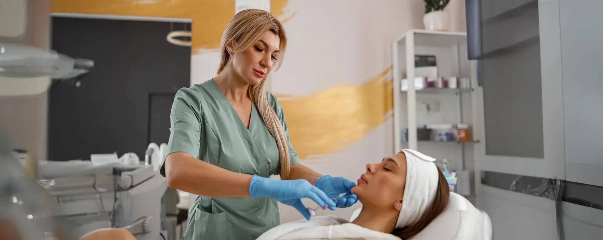 Why Cosmetic Injectables Are the Non-Surgical Game-Changer of 2025 (Backed by Dermatologists)