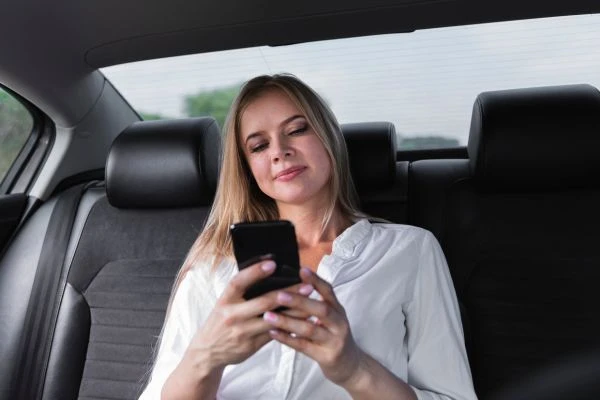 Which Seaford Taxi Option Is Most Reliable for Airport and Local Trips?