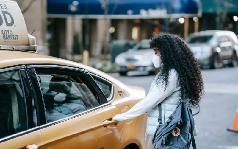 Top Benefits of Using Airport Shuttle Services in India for Airport Transfers