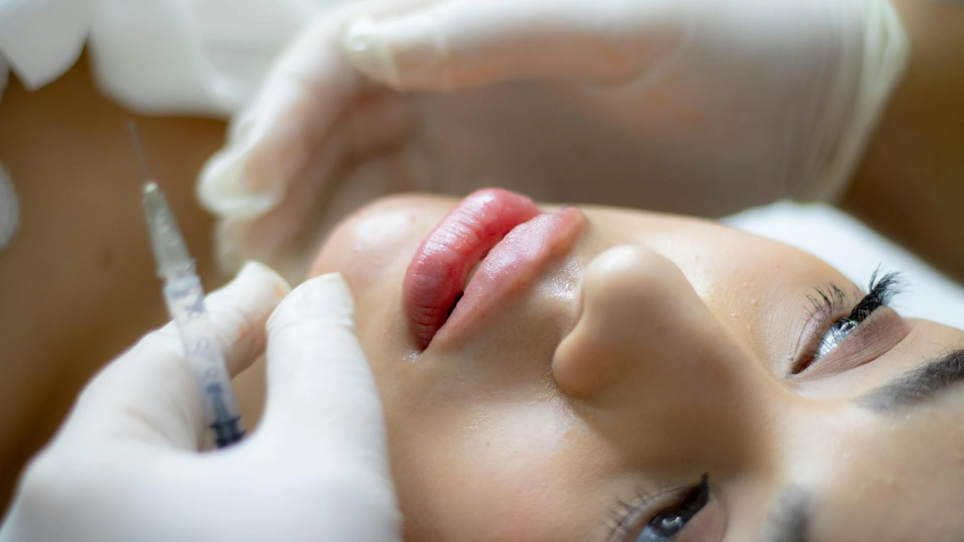What to Know Before Choosing a Plastic Surgeon in Dallas
