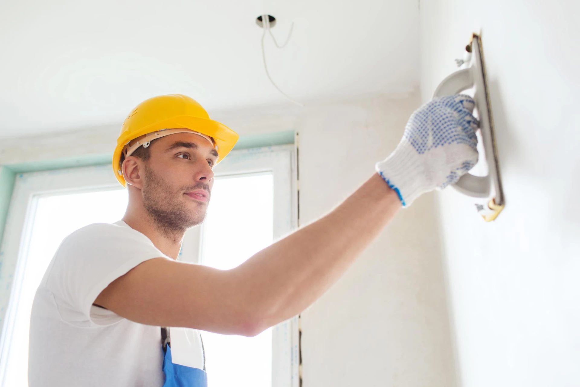 Why Hiring a Professional Drywall Repair Company Improves Wall Durability 