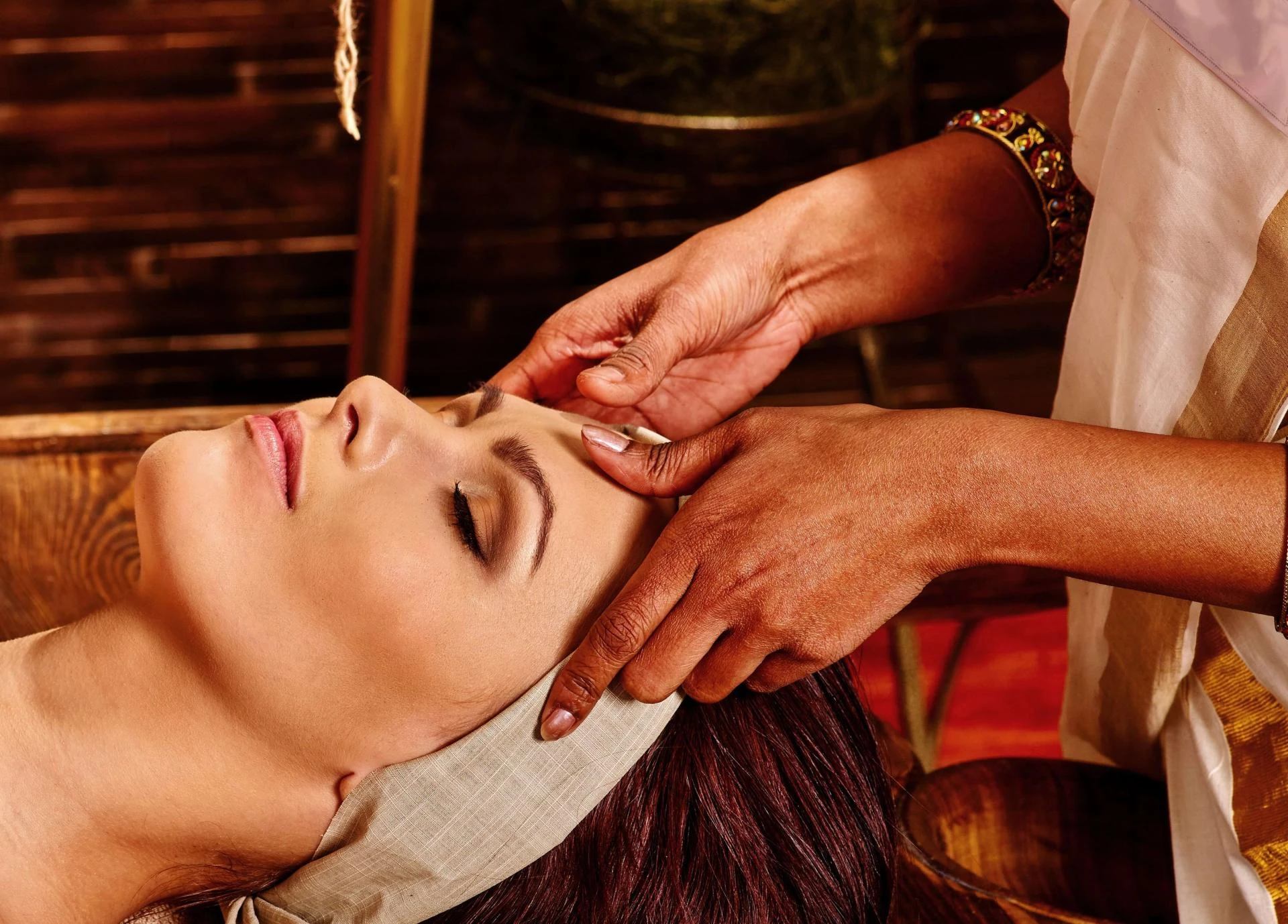Why Shiro Abhyanga Massage Is a Popular Ayurvedic Treatment for Hair Care