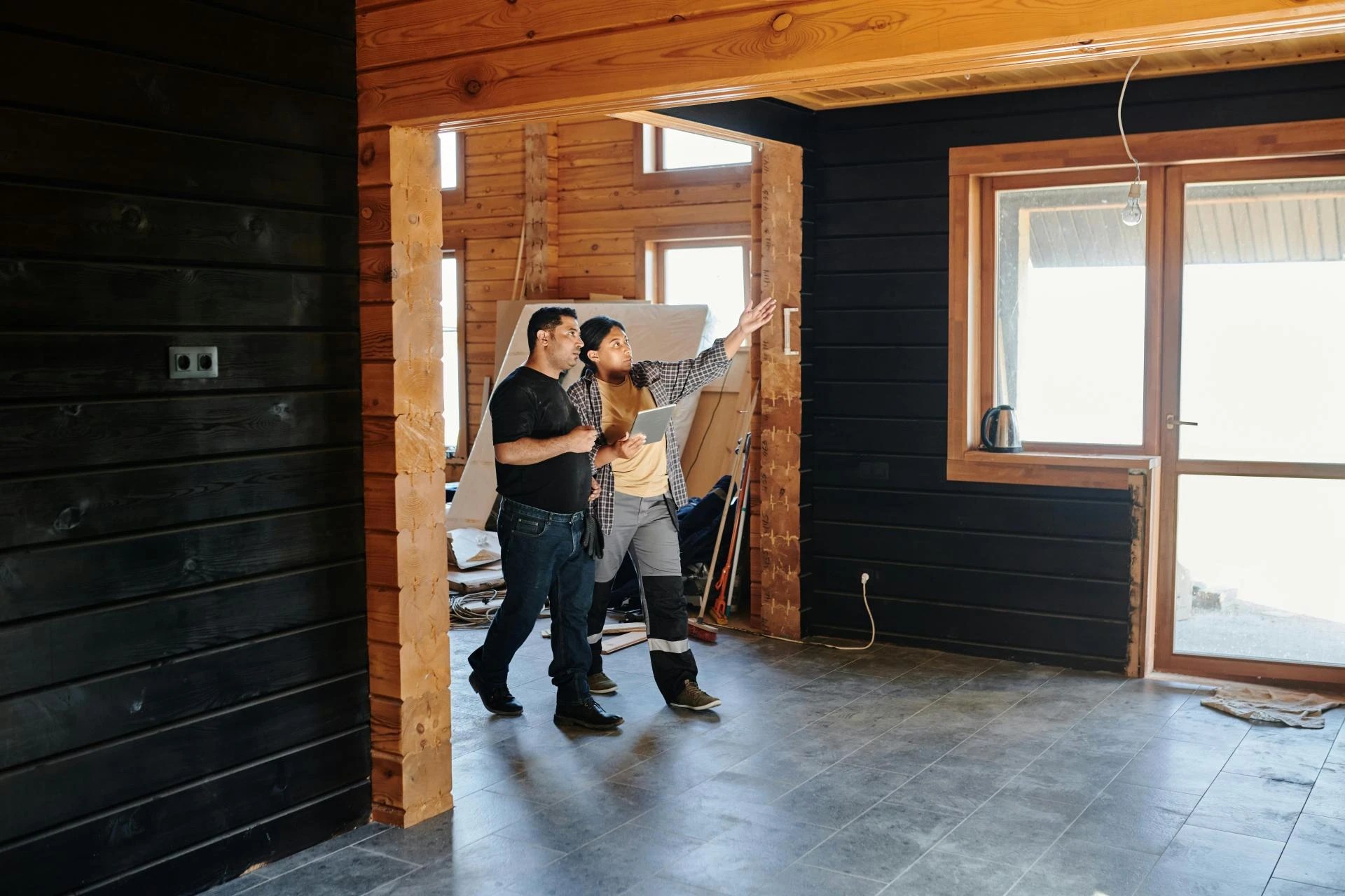 The Benefits of Hiring a Professional Remodeling Contractor