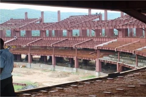 Why Specialized Steel Contractors Matter in Modern Buildings