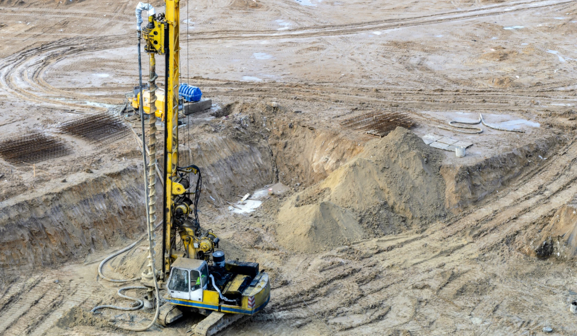 Best Drilling Equipments for Construction and Mining