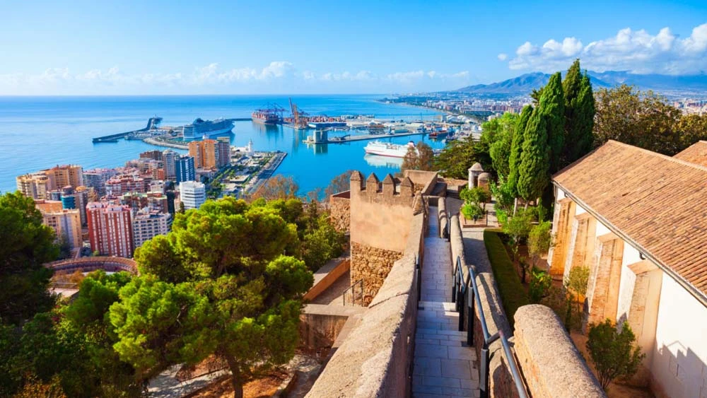 From Boutiques to Bazaars: Exploring Shopping in Málaga, Spain Like a Local
