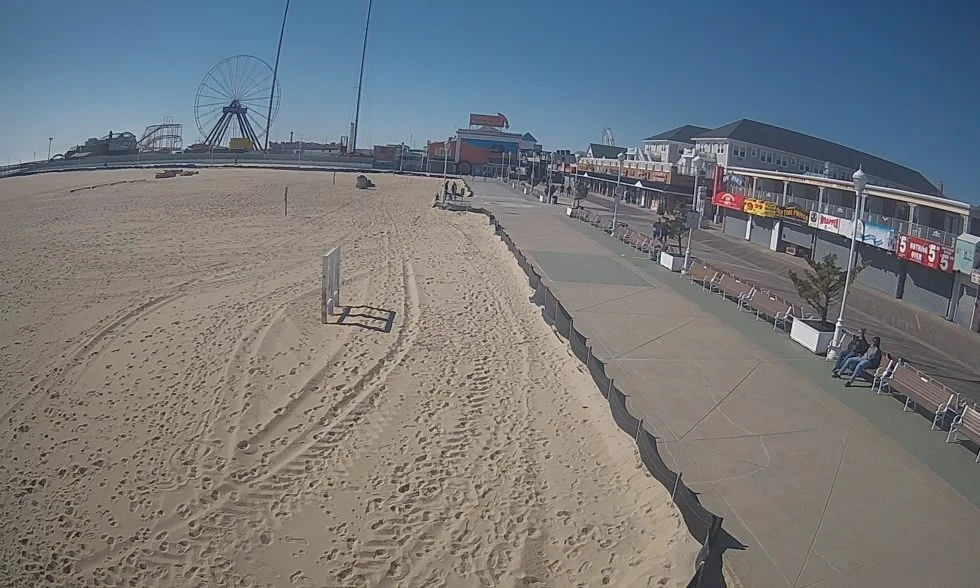 How Boardwalk & Attraction Webcams Turn Public Spaces into Engaging Visitor Experiences