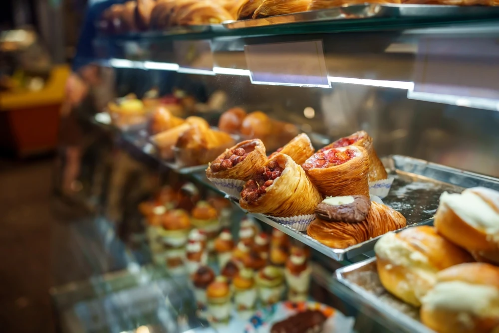Boulangerie French Bakery Basics: How Authentic French Bakery Bread Gets Its Texture