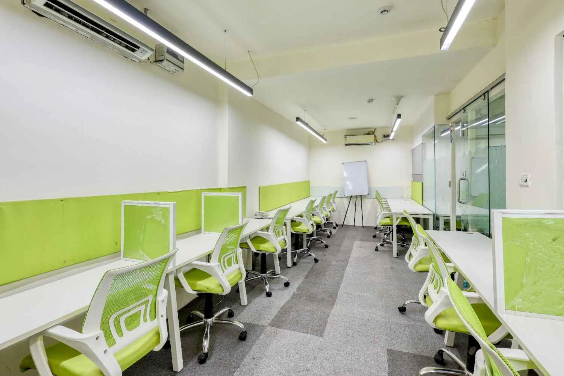 How to Choose the Best Coworking Office in Noida for Your Team