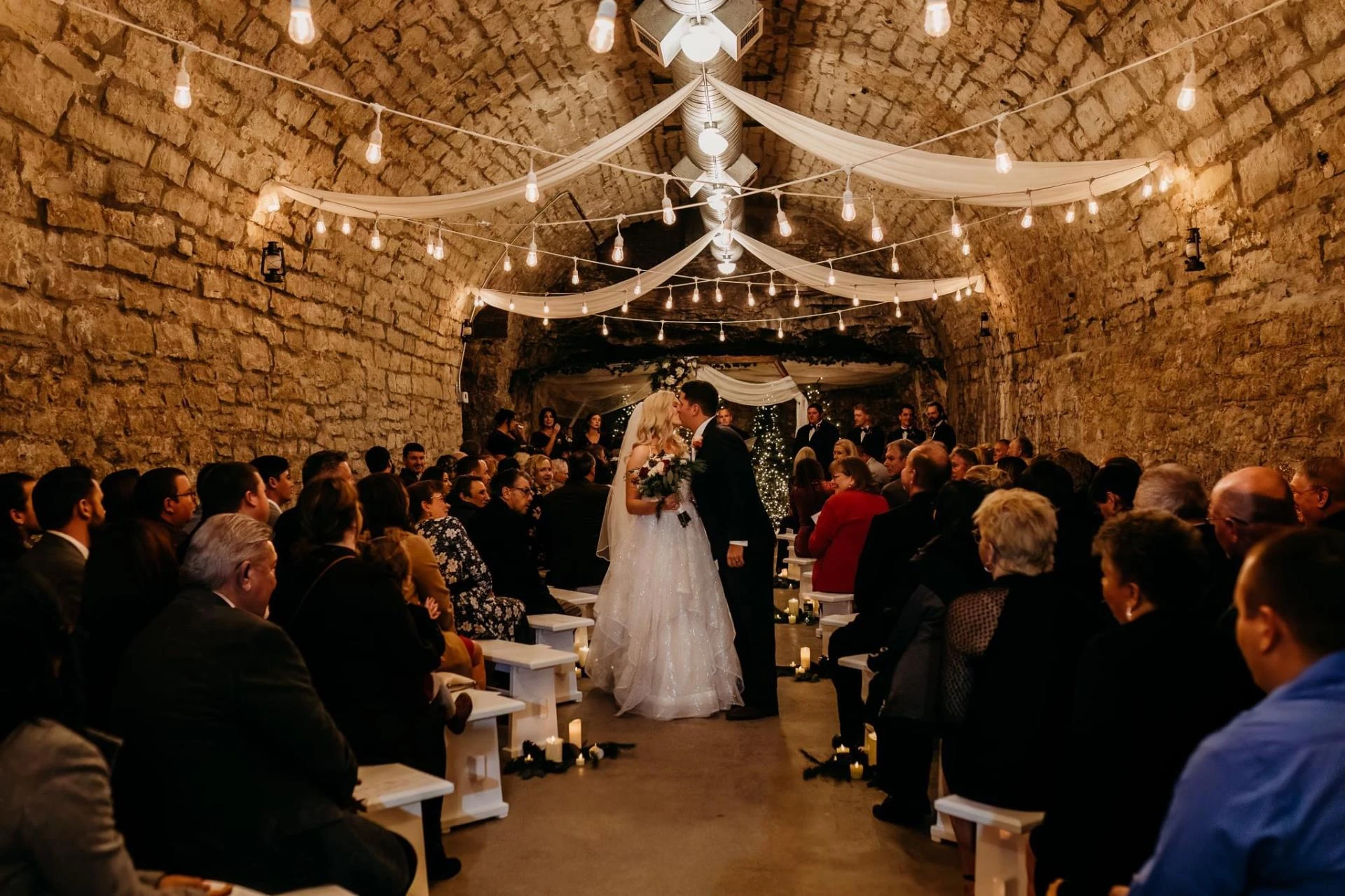 Reliable Wedding Photographer in St. Louis for Capturing Every Special Moment