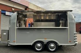 How to Maximize Profits With Food Trailers and Trucks