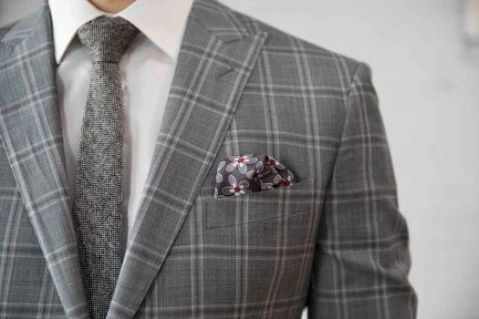 Find Bespoke Tuxedo and Men’s Custom Suits - Choose the Best Signature Outfit for Every Occasion 