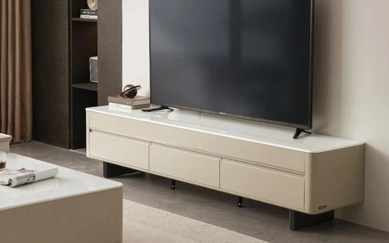 Nothing Matches in Your Living Room? Here’s the Fix That Instantly Pulls It Together	