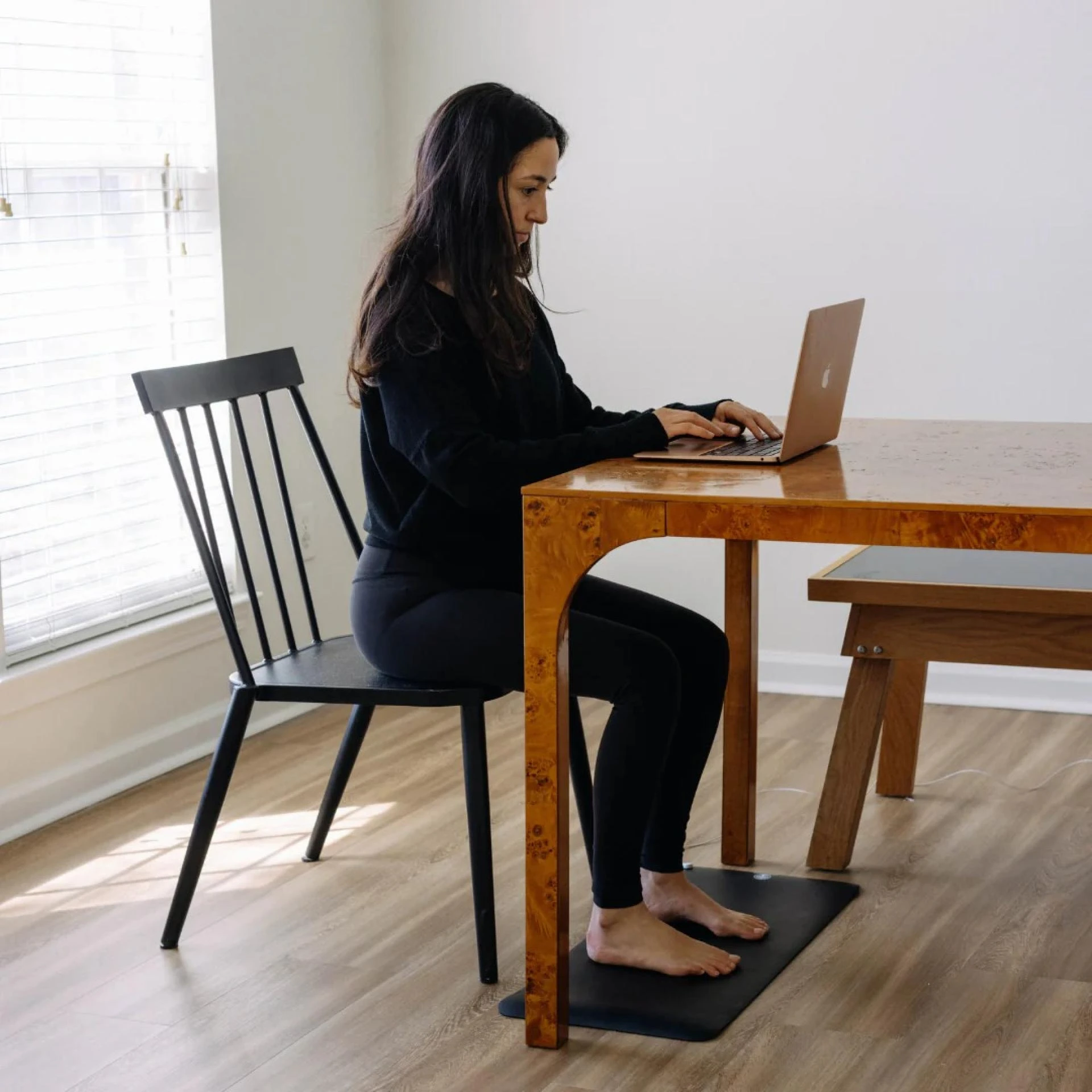 How Grounding Mats Complement Yoga Practice