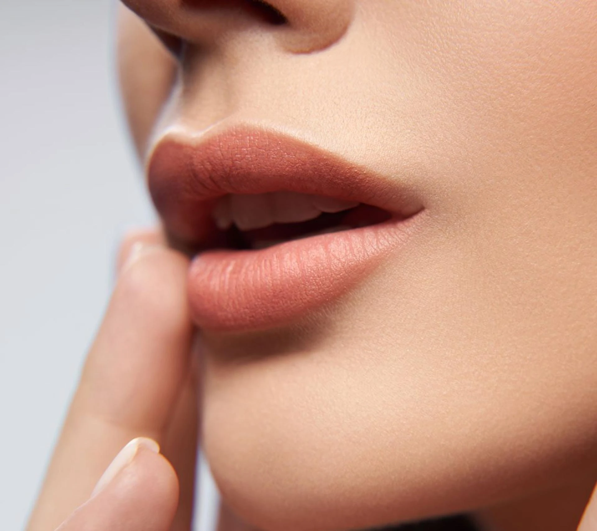 Is Pink Lips Laser Treatment the Secret to Alluring Lip Color Now