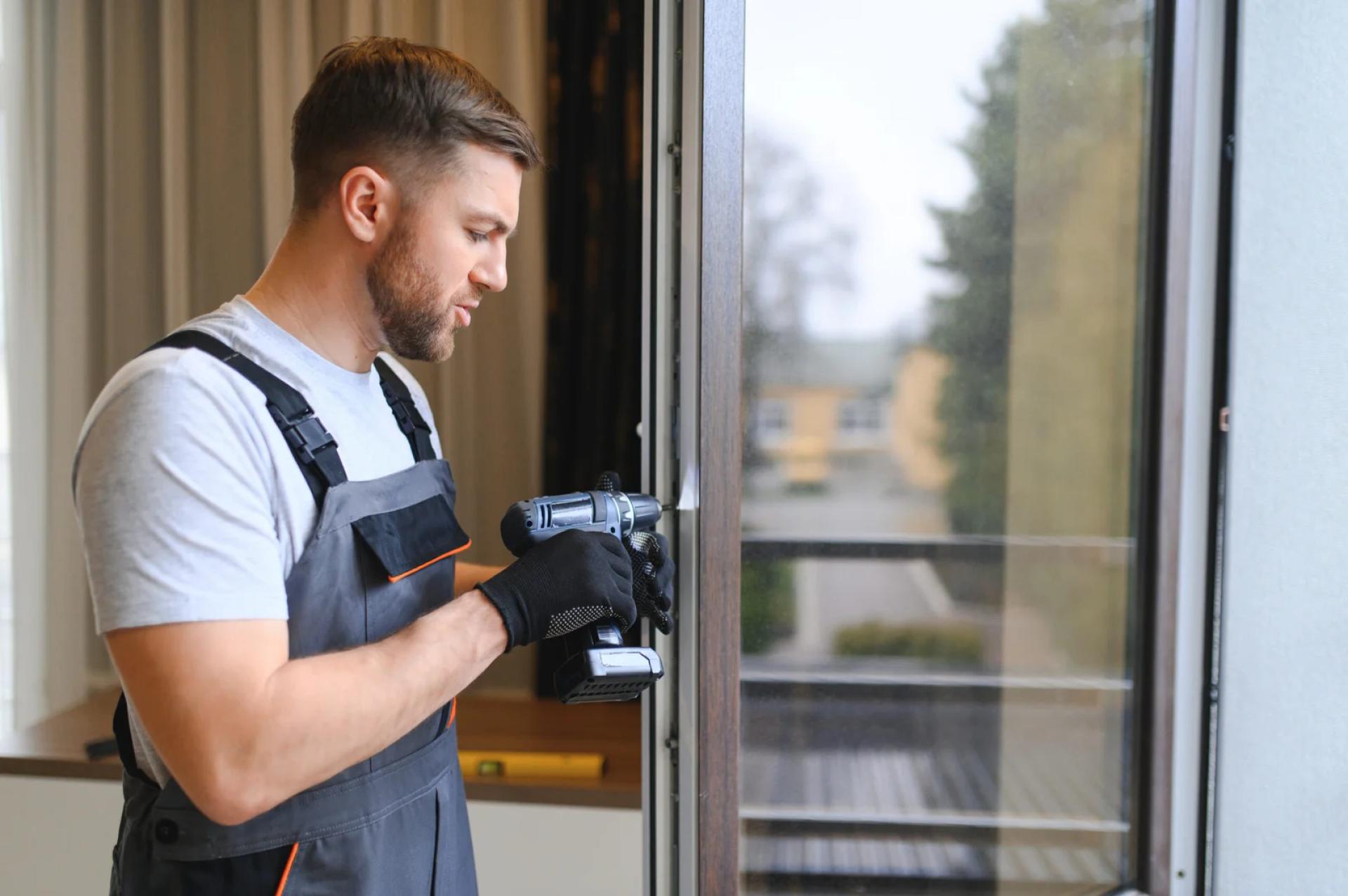Goedkope slotenmaker Emmen met spoedservice dag en nacht beschikbaar