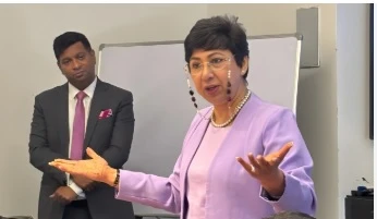 Executive Communication Coach: Mastering Clear and Confident Communication 