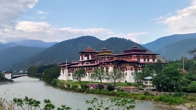 What Punakha Offers for Couples, Families, and Group Travelers
